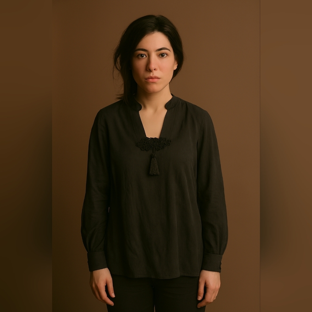 SOFT SURROUNDINGS Silk Charcoal Blouse Embellished Neckline Long Sleeve (#155)